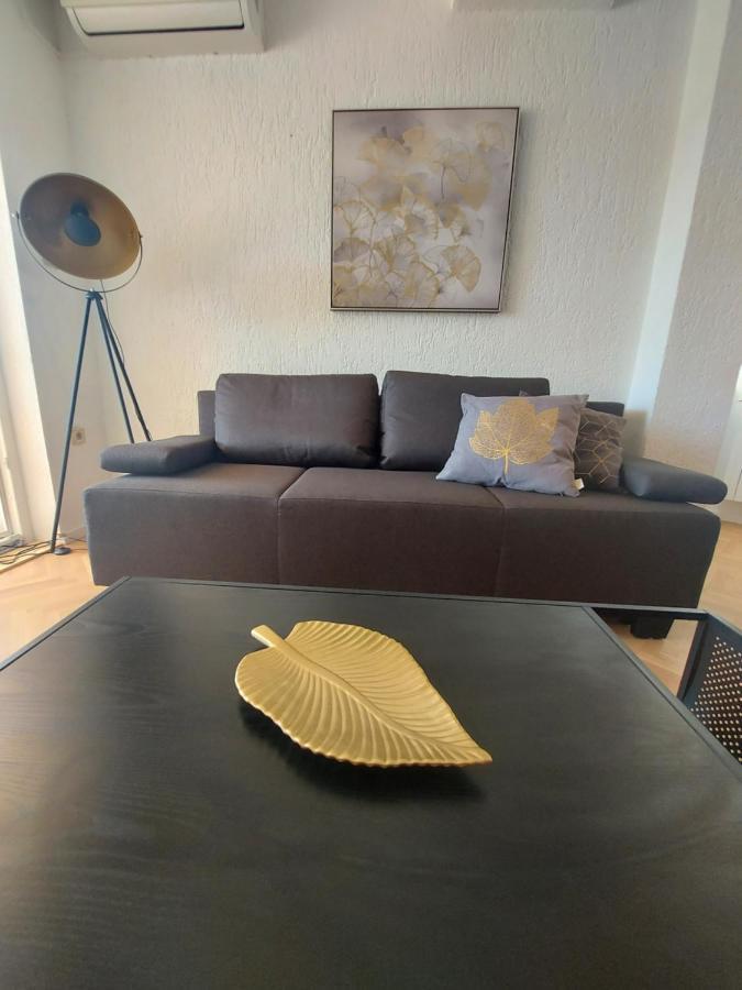 Apartments Fugosic 普纳特 外观 照片