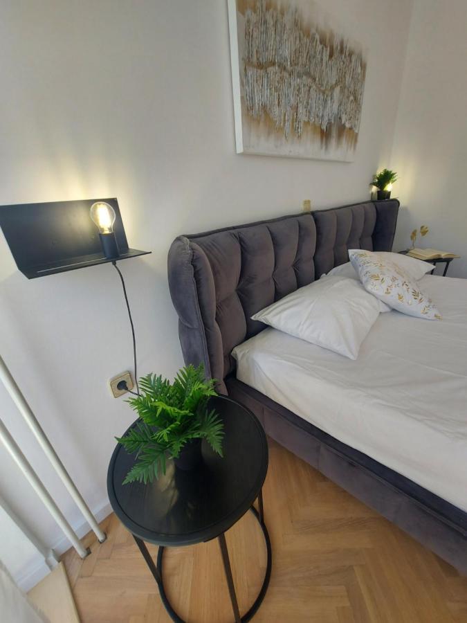Apartments Fugosic 普纳特 外观 照片