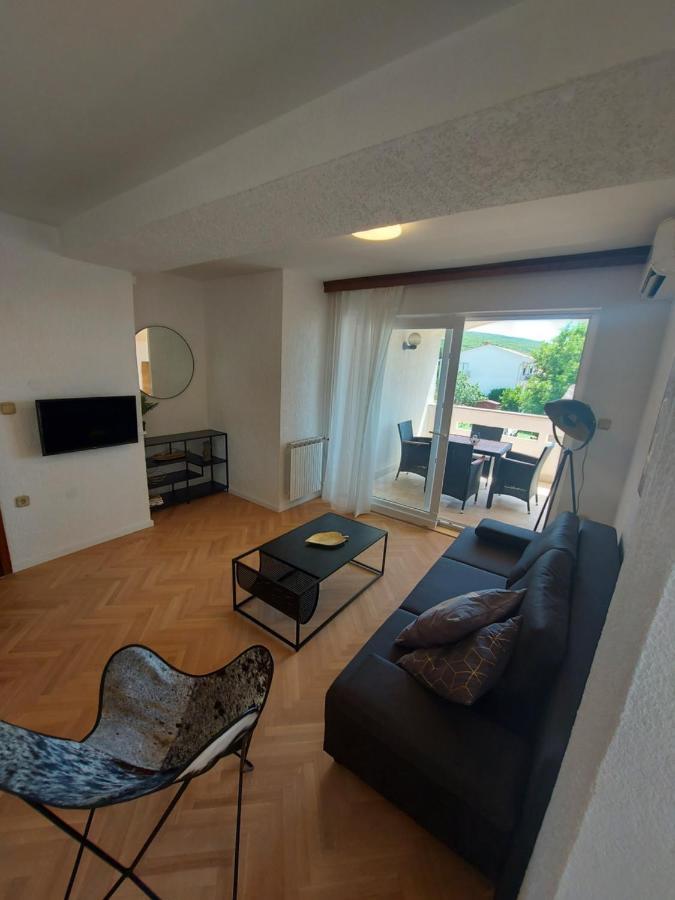 Apartments Fugosic 普纳特 外观 照片