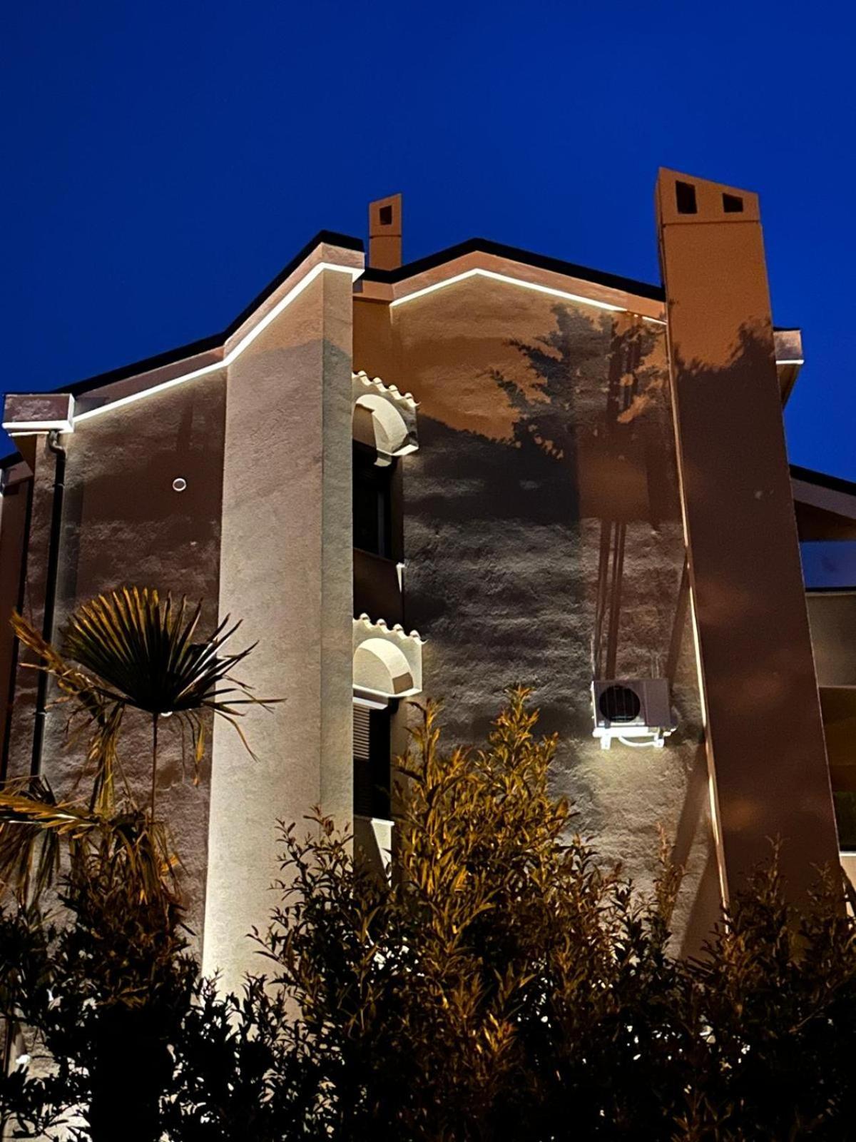 Apartments Fugosic 普纳特 外观 照片