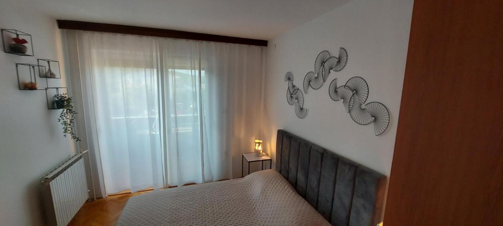 Apartments Fugosic 普纳特 外观 照片